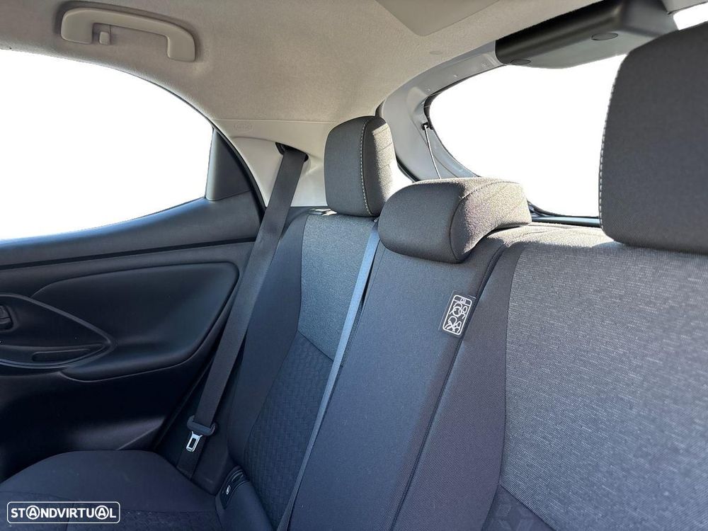 Toyota Yaris 1.0 VVT-i Comfort Plus - 18