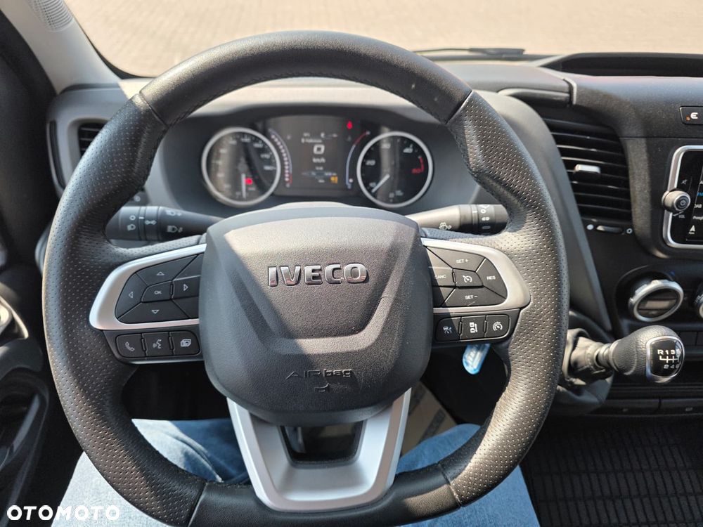 Iveco 35S18 Chłodnia Izoterma Furgon Maxi Izolowany Blaszak Krajowy 3l 180KM Ledy Nawigacja - 8
