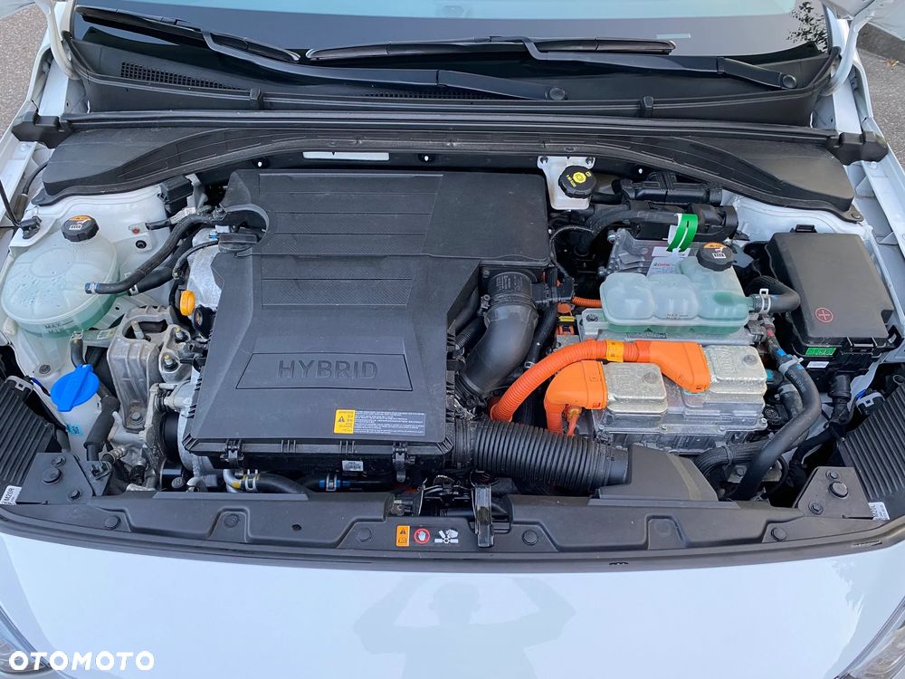 Hyundai IONIQ - 14