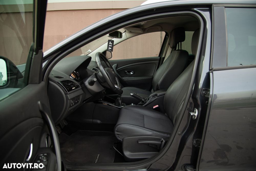 Renault Megane ENERGY dCi 130 Start & Stop Bose Edition - 16