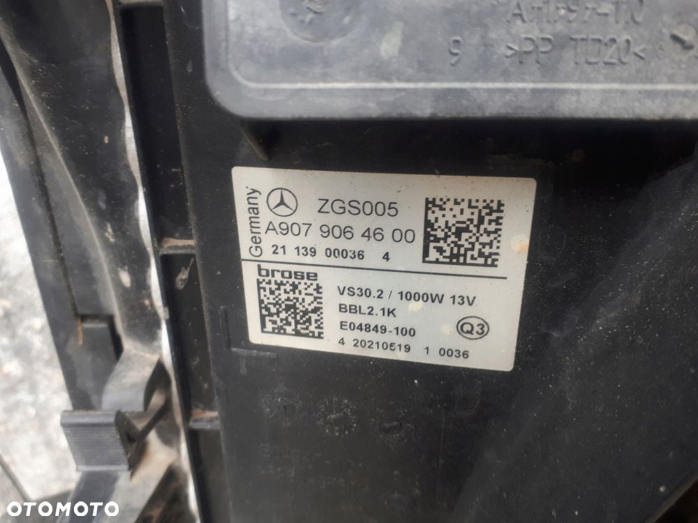 mercedes sprinter 907 2.0 cdi chłodnice wzmocnienie przednie pas przedni - 3