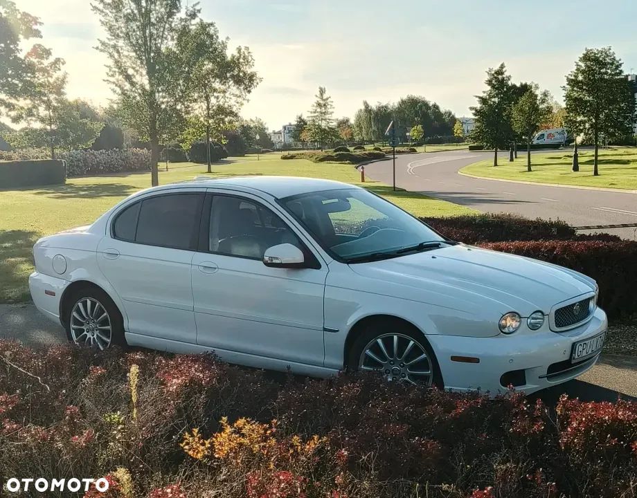 Jaguar X-Type - 16