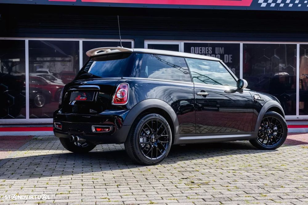 MINI 3 Portas Cooper SD - 10