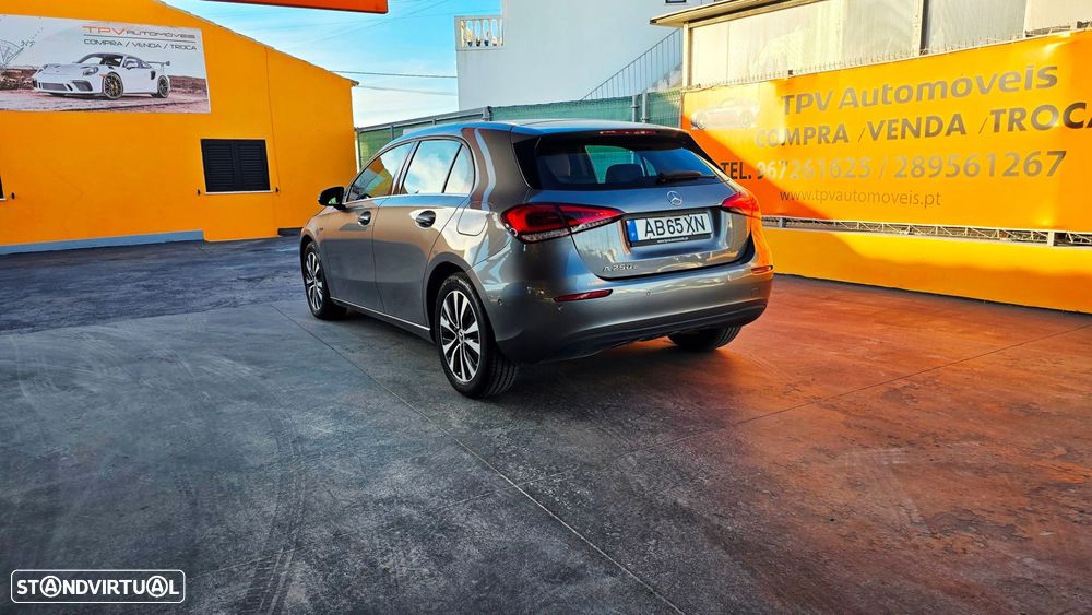 Mercedes-Benz A 250 e Progressive - 22