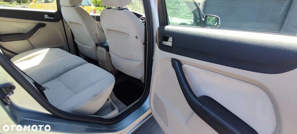 Ford Focus 1.6 16V Ghia - 21