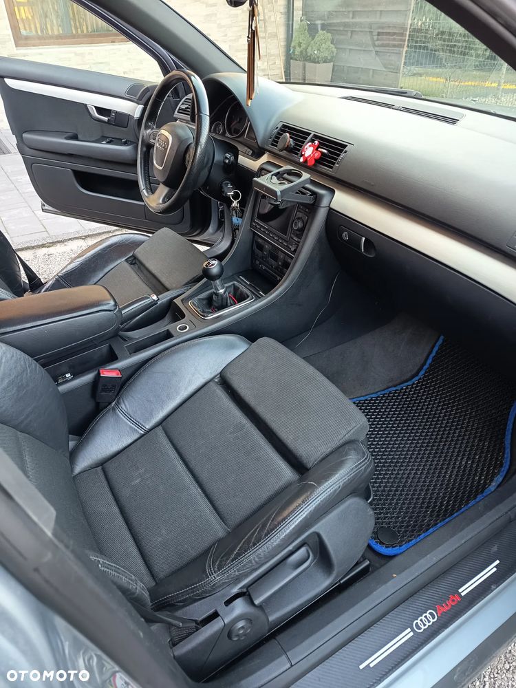 Audi A4 Avant 2.0 TDI - 12