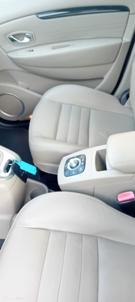 Renault Scenic - 9