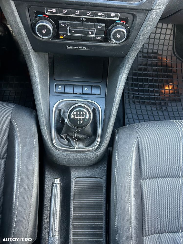 Volkswagen Golf 1.6 TDI DPF MATCH - 5