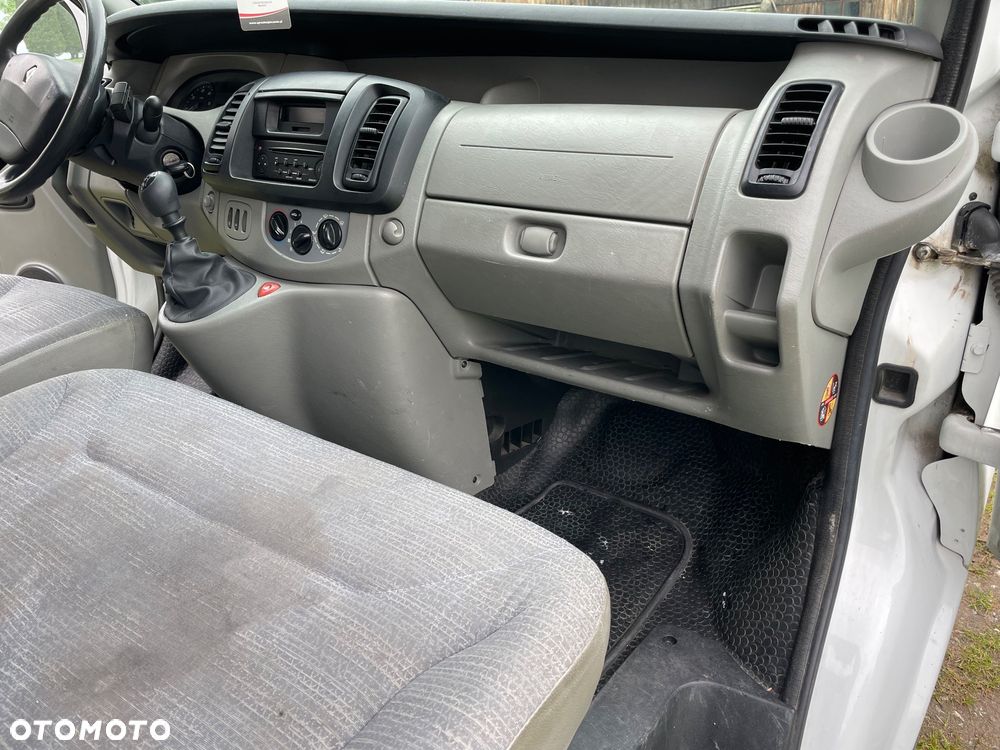 Renault TRAFIC - 7
