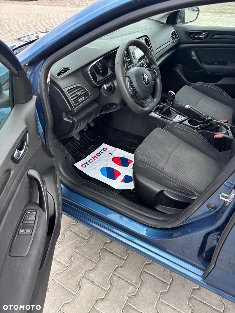 Renault Megane ENERGY TCe 100 EXPERIENCE - 6
