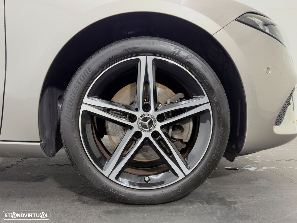 Mercedes-Benz A 250 e 8G-DCT Style - 38