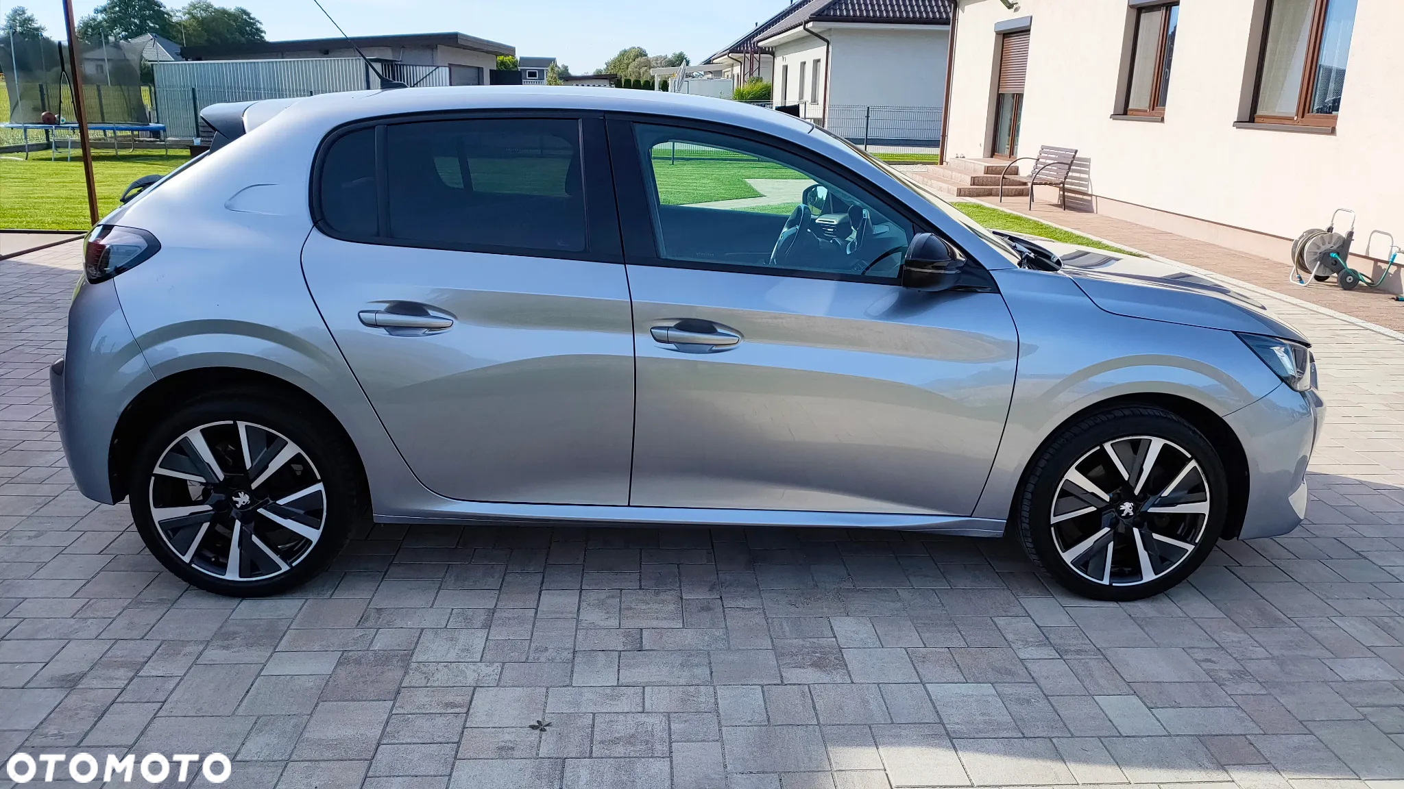 Peugeot 208 PureTech 100 Allure - 14