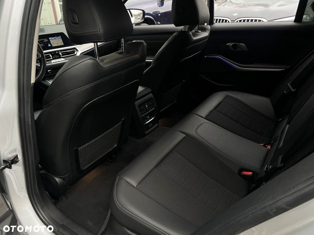 BMW Seria 3 - 19