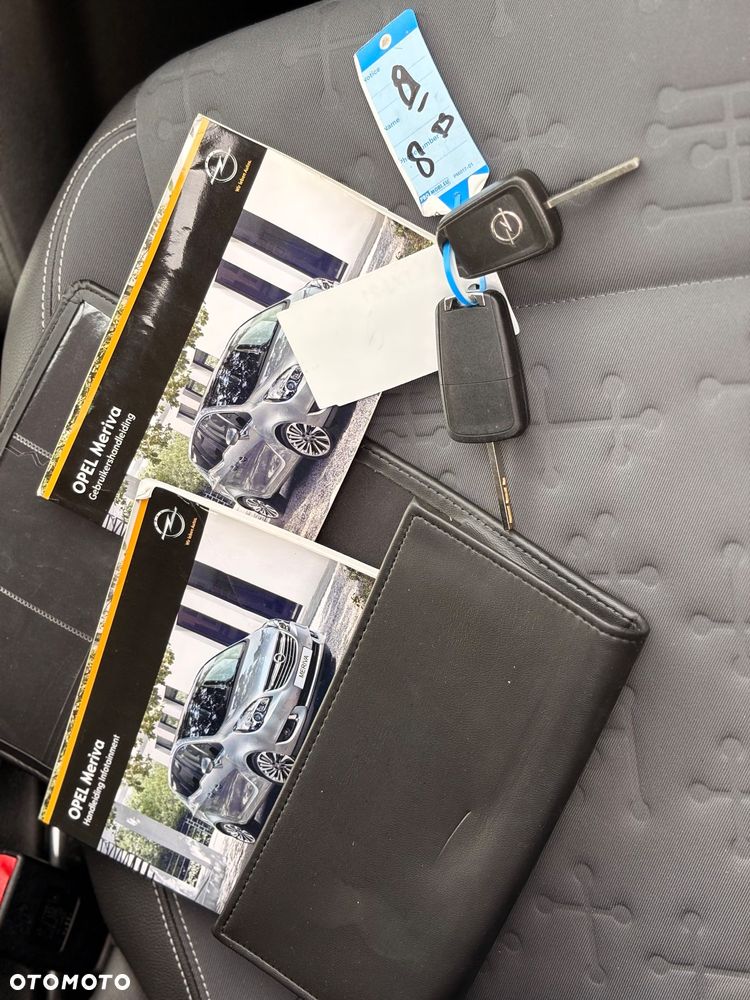 Opel Meriva 1.4 T Cosmo - 24