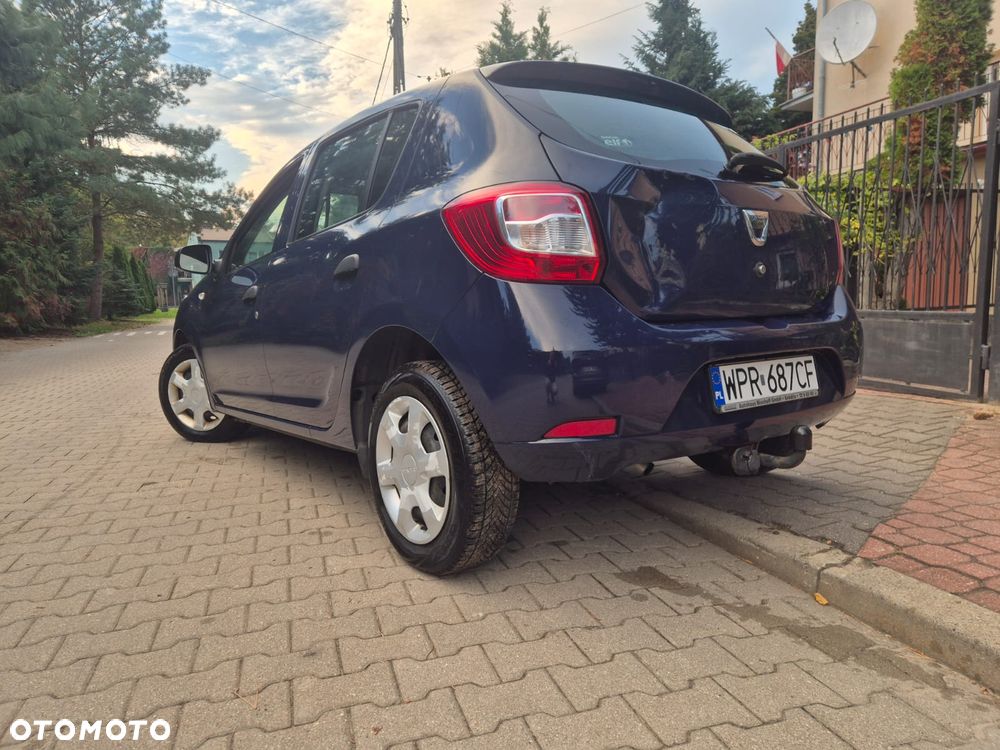 Dacia Sandero 1.2 16V 75 Ambiance - 11
