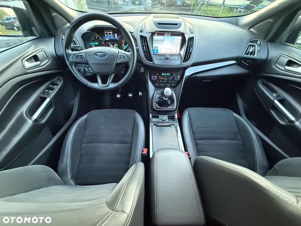 Ford Kuga 2.0 TDCi 4x2 ST-Line - 28