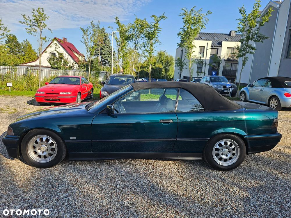 BMW Seria 3 318i - 15