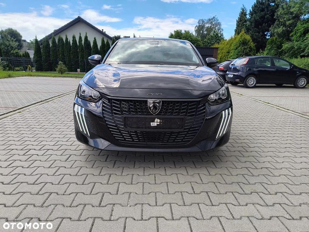 Peugeot 208 - 13