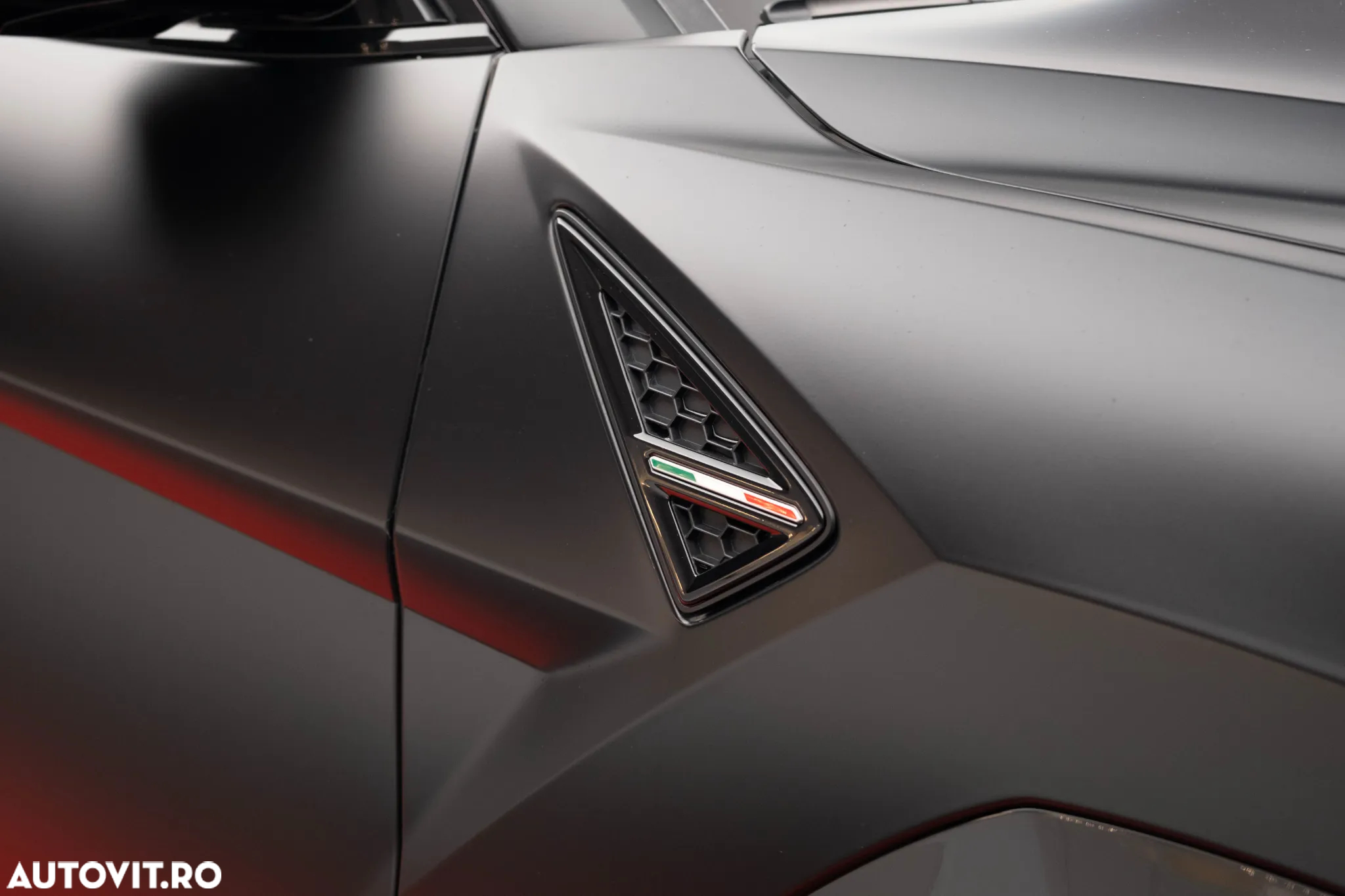 Lamborghini URUS - 26