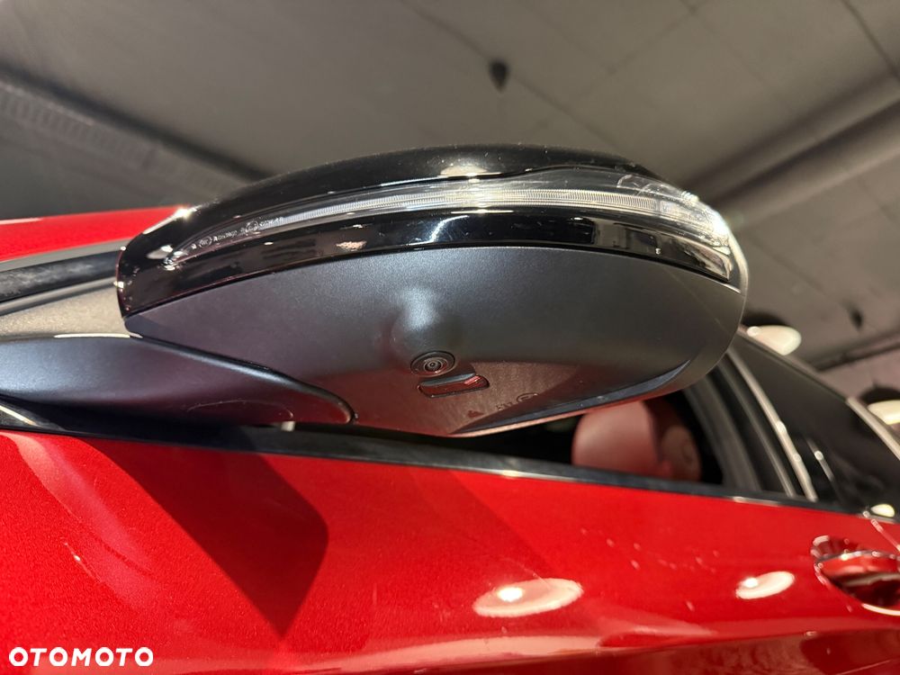 Mercedes-Benz GLC - 13