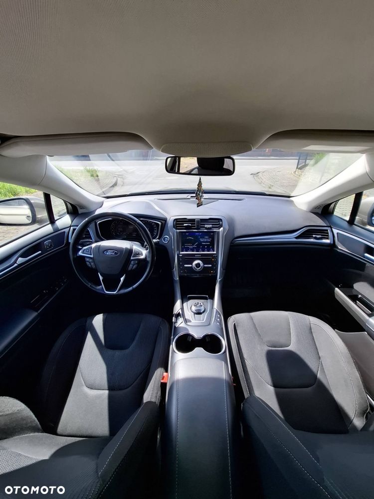 Ford Mondeo 2.0 EcoBlue Titanium - 18