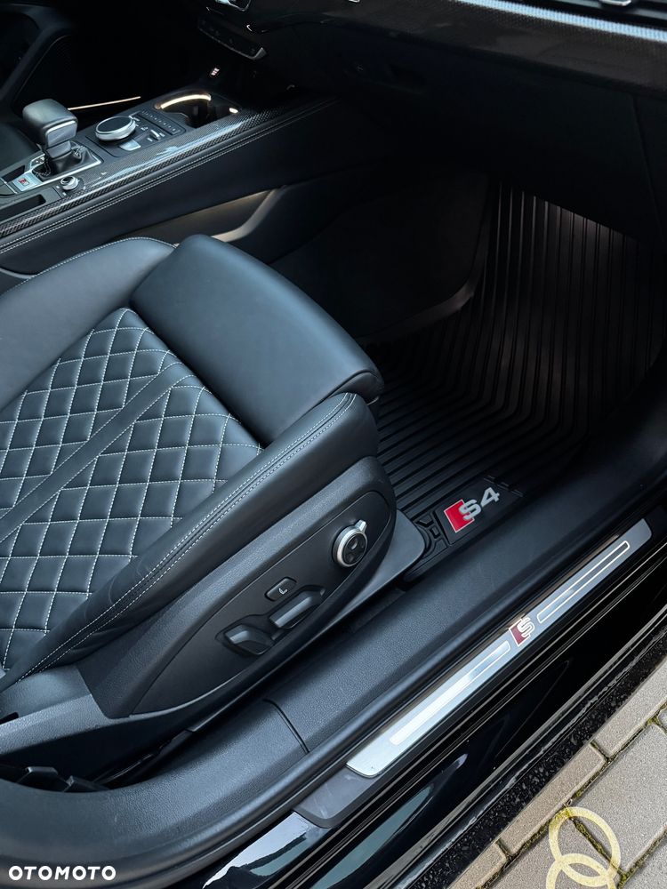 Audi S4 Limousine - 23