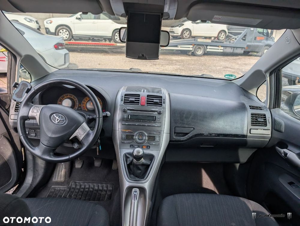 Toyota Auris 1.6 VVT-i Sol - 8