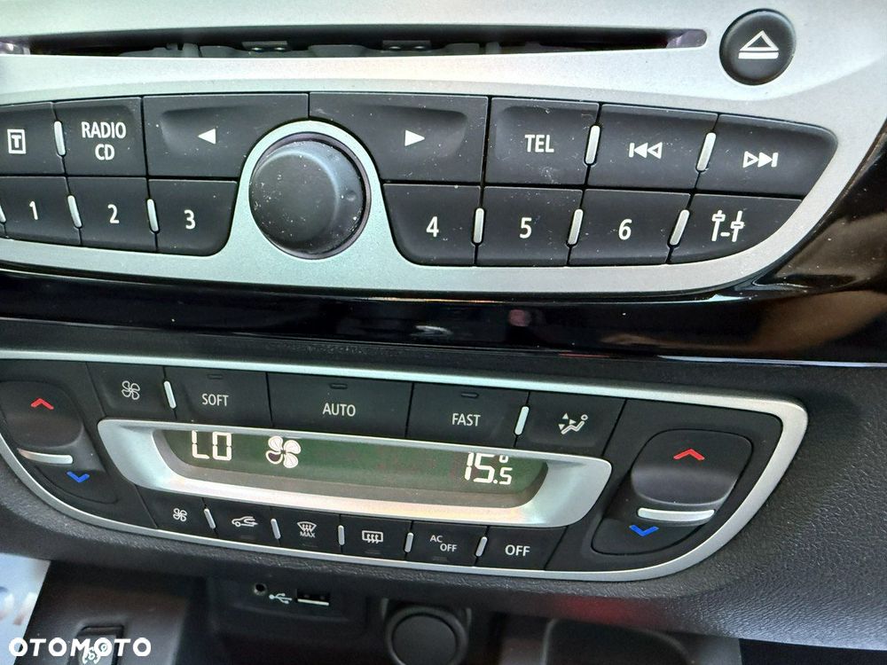 Renault Scenic - 22