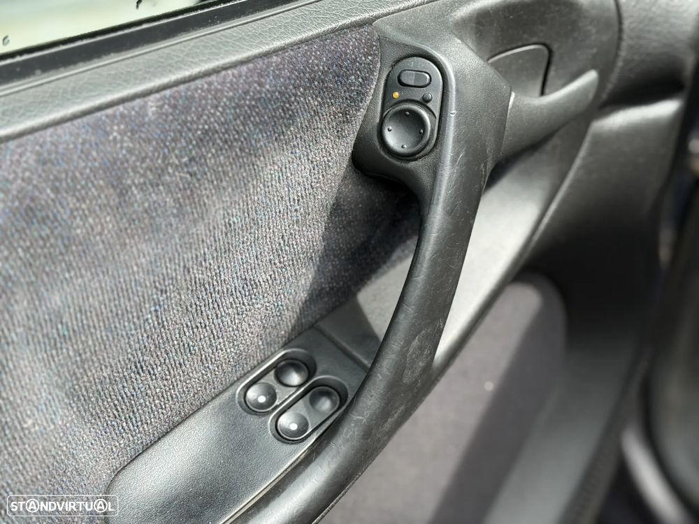 Opel Astra Caravan 1.7 TD GLS - 14