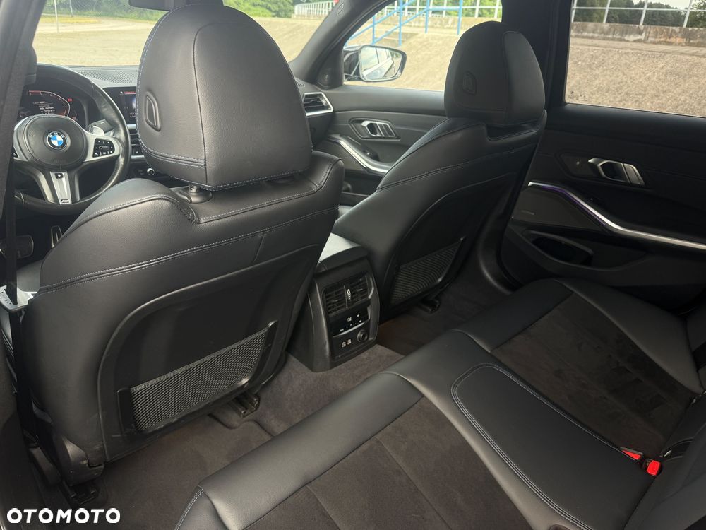 BMW Seria 3 320d xDrive Sport Line Shadow sport - 25