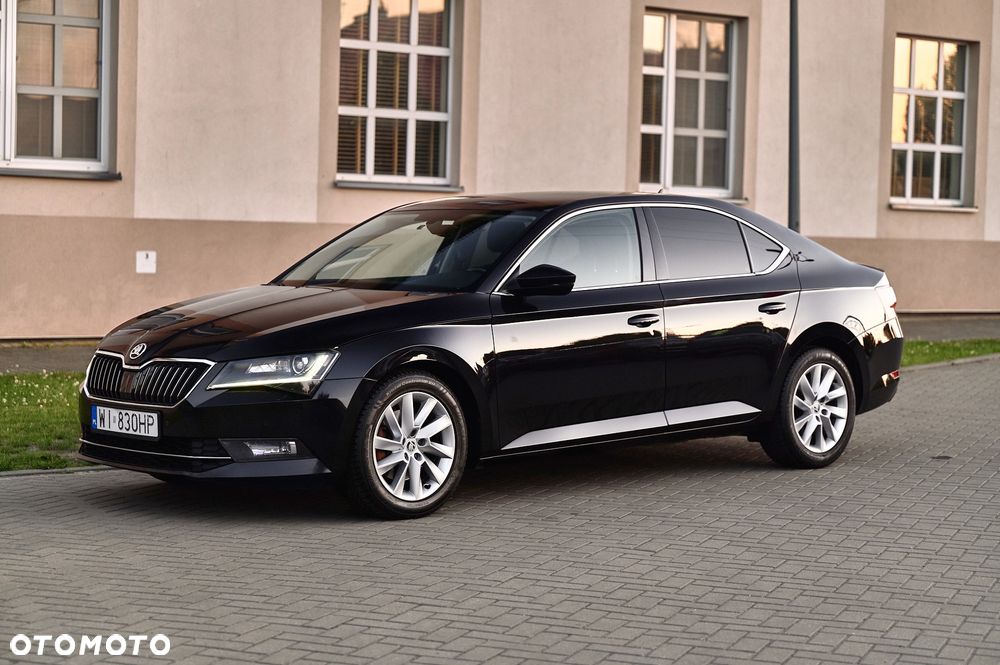 Skoda Superb 2.0 TDI Ambition DSG7 - 8