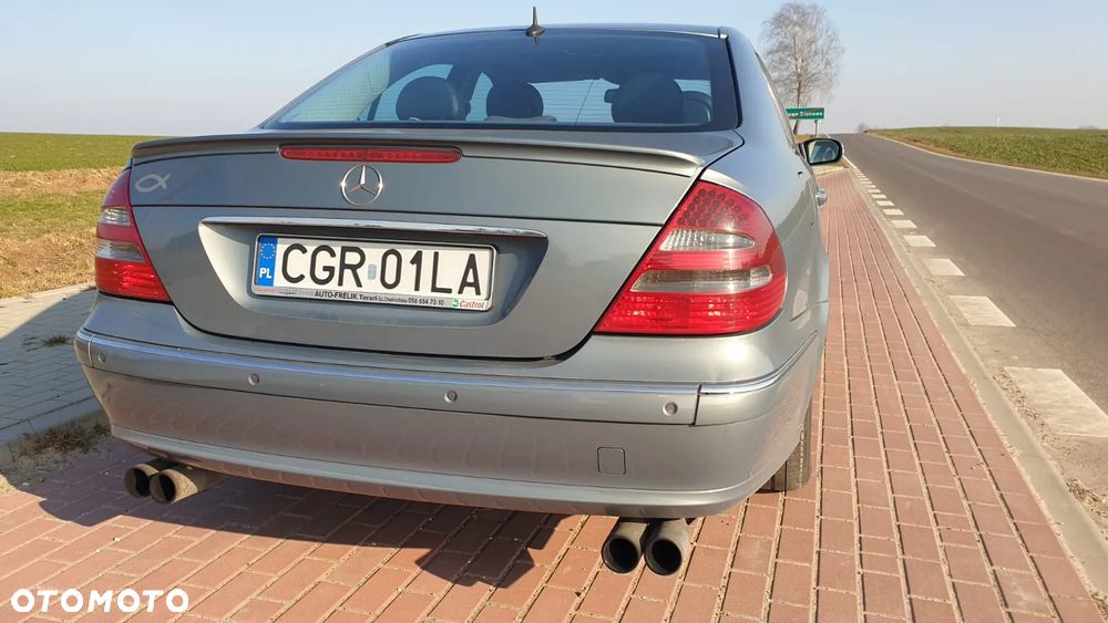 Mercedes-Benz Klasa E 320 CDI T Avantgarde - 3