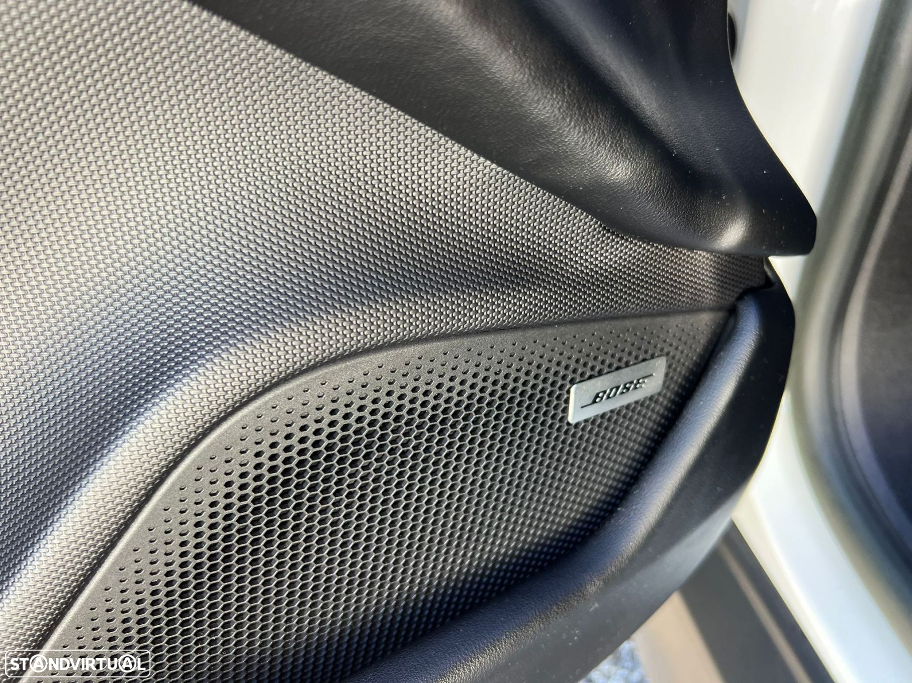 Porsche Taycan Sport Turismo - 25
