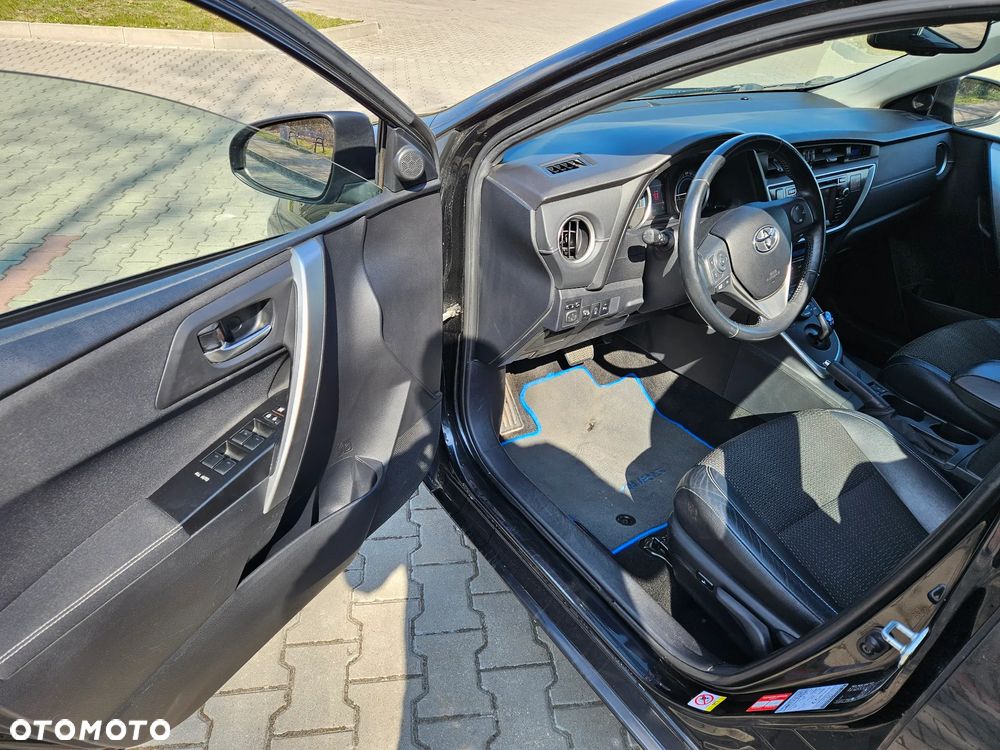 Toyota Auris - 19