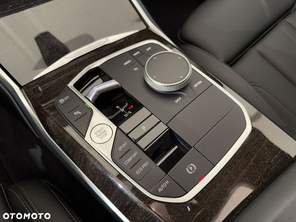 BMW Seria 3 - 36