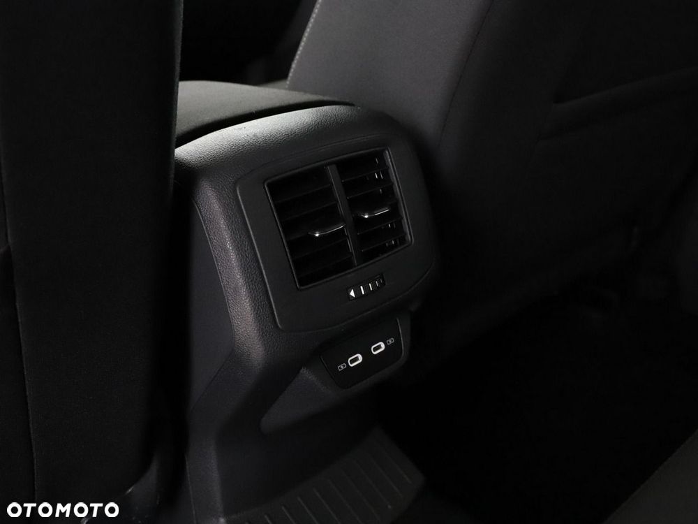 Volkswagen T-Roc 1.0 TSI Life - 36