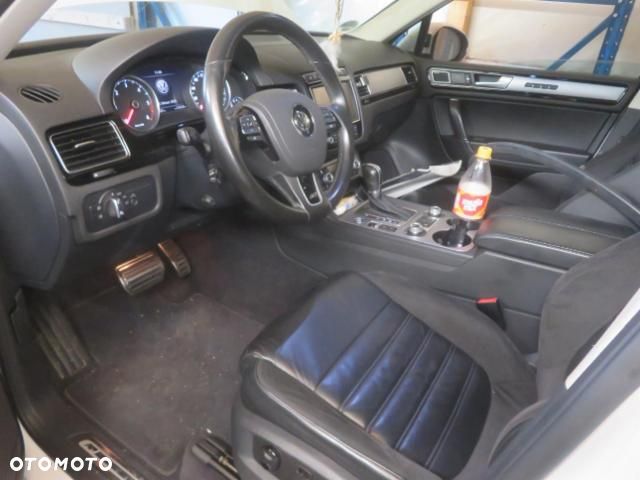 Volkswagen Touareg 3.0 V6 TDI SCR Blue Motion DPF Automatik Terrain Tech - 6