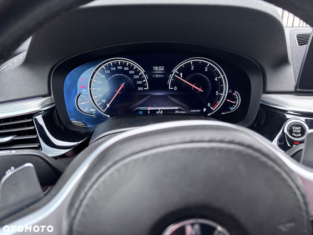 BMW Seria 5 520d xDrive M Sport sport - 28
