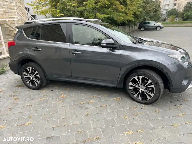 Toyota RAV4 2.0 D-4D 4WD Comfort - 1