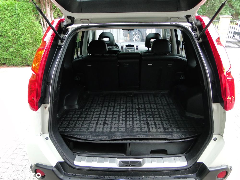 Nissan X-Trail 2.0 dCi 4x4 DPF Automatik LE - 10
