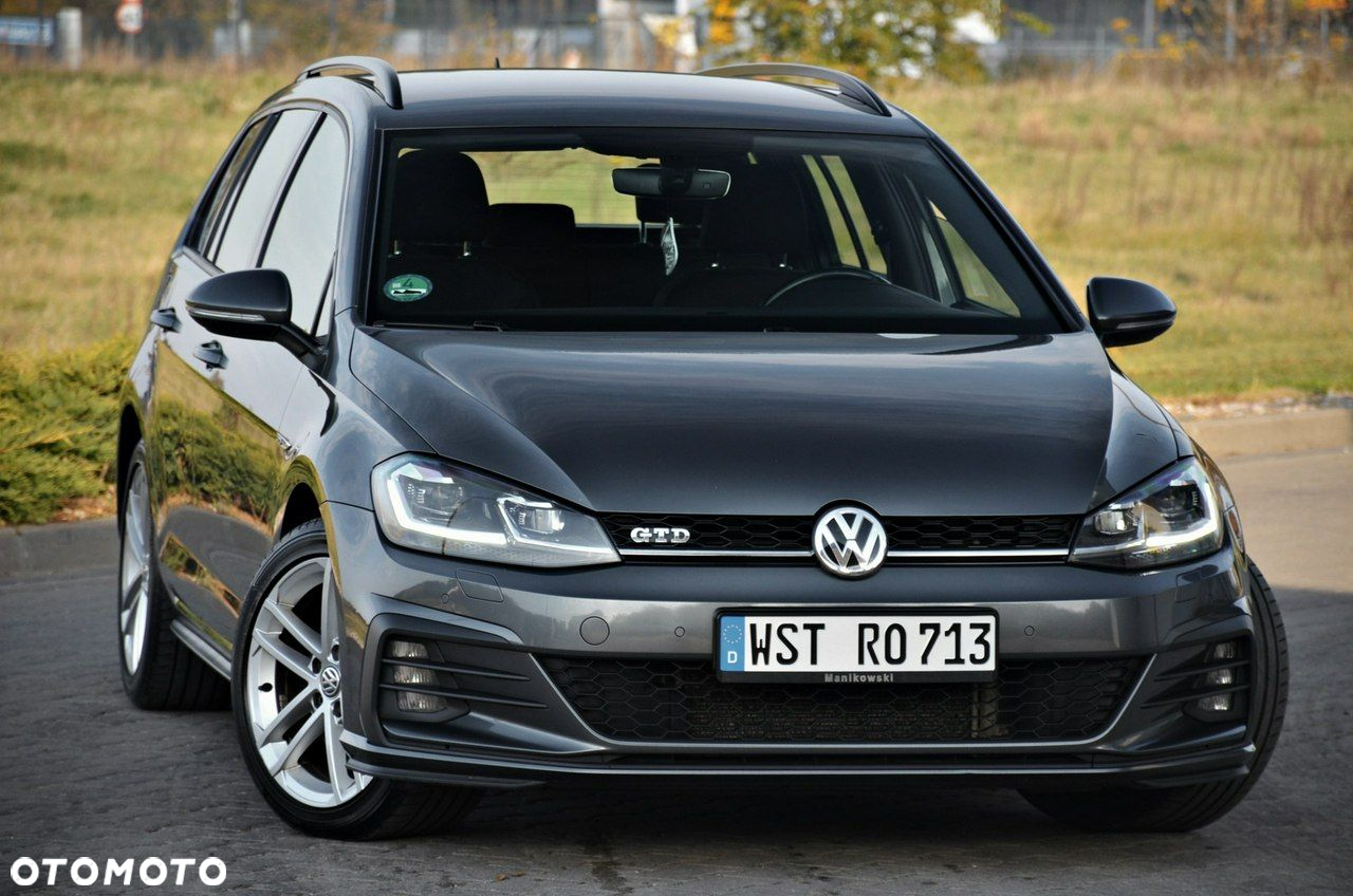 Volkswagen Golf - 3