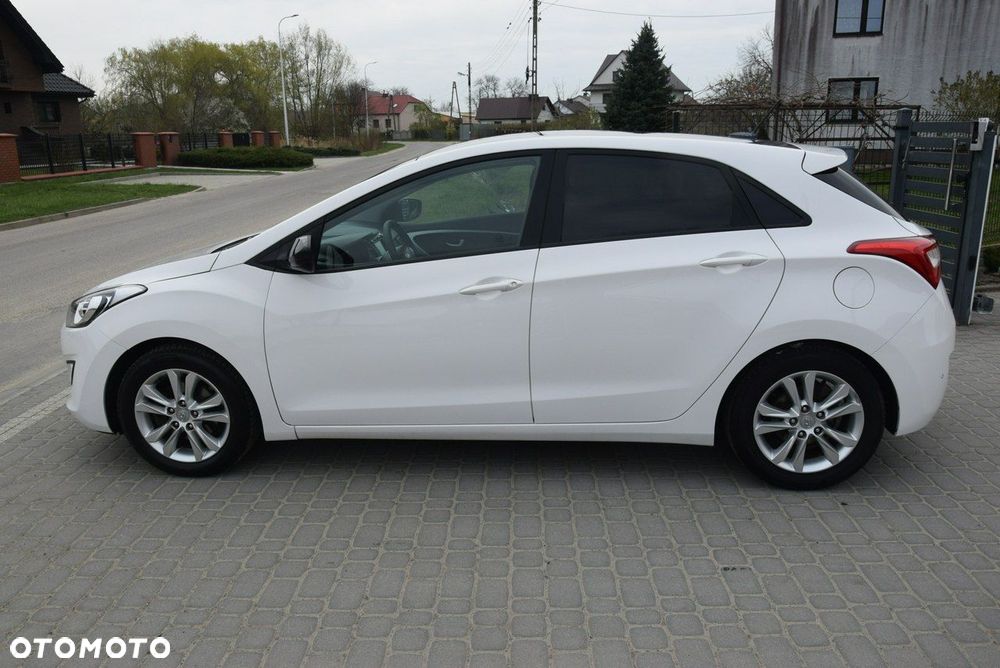 Hyundai i30 1.4 Premium - 17