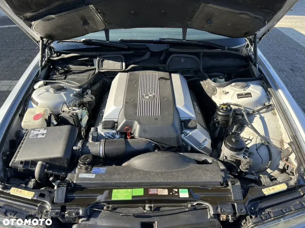 BMW Seria 7 - 30