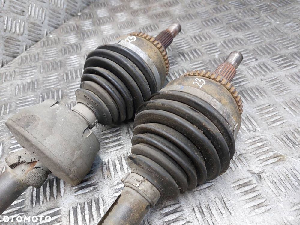 PÓŁOŚ LEWY PRZÓD + PRAWY PRZÓD 5B RENAULT SCENIC I LIFT 1.6 16V - 3