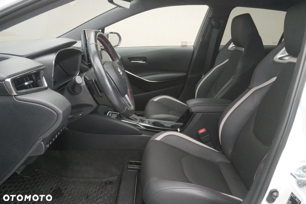 Toyota GR Corolla - 12