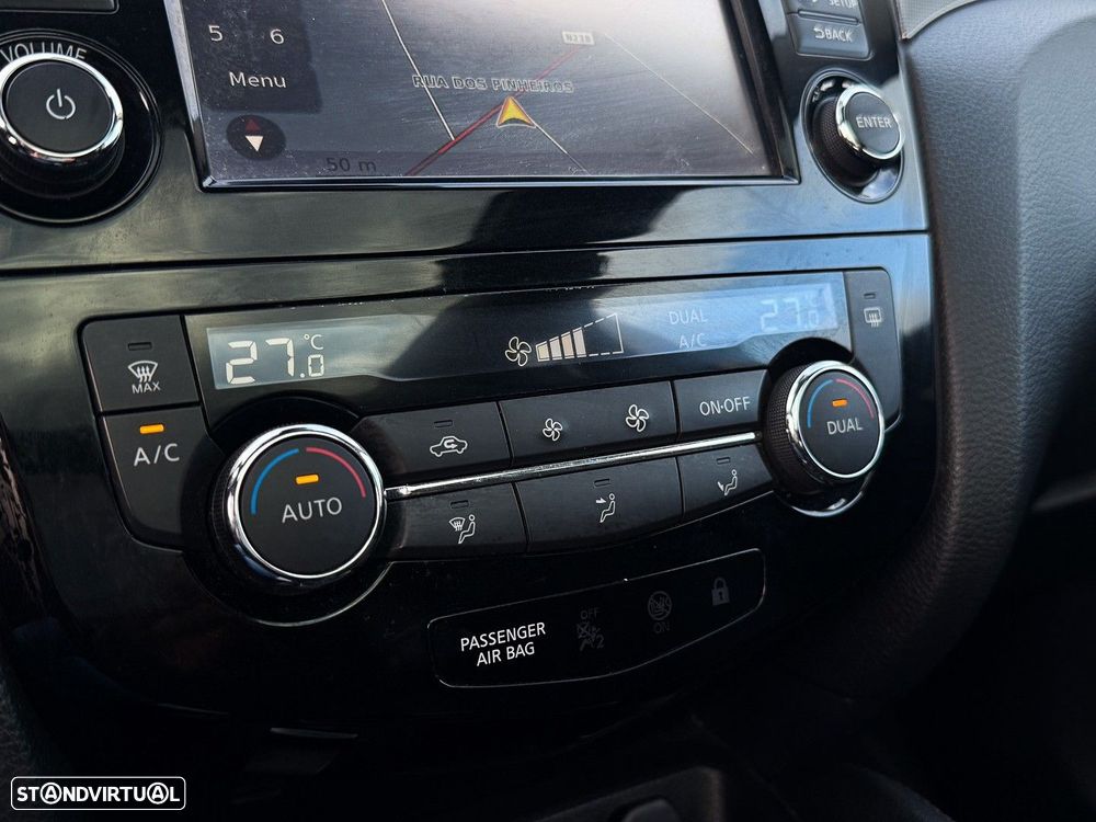 Nissan Qashqai 1.5 dCi N-Connecta - 19