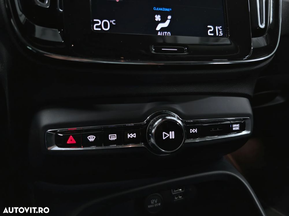 Volvo XC 40 T4 Recharge DKG Inscription Expression - 26