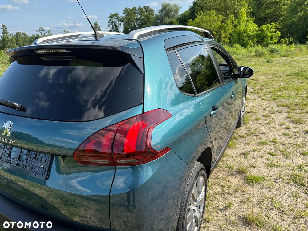 Peugeot 2008 PureTech 82 Style - 17