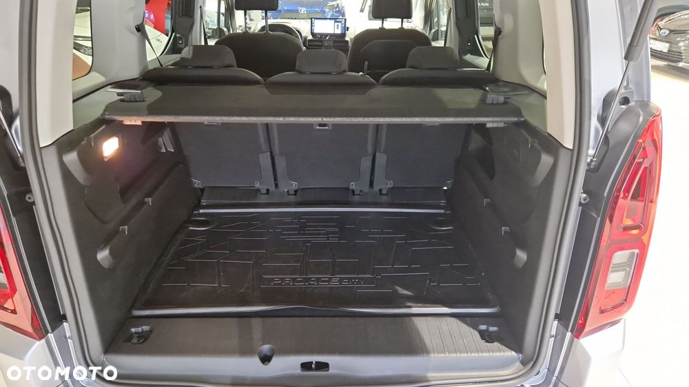 Toyota Proace City Verso 1.5 D-4D VIP - 11
