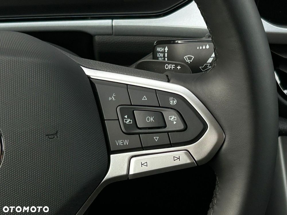 Volkswagen T-Roc 1.5 TSI Life Plus DSG - 22